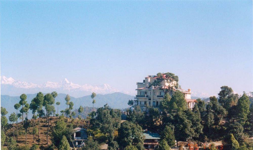 Welcomheritage Windsor Lodge Ranikhet Buitenkant foto